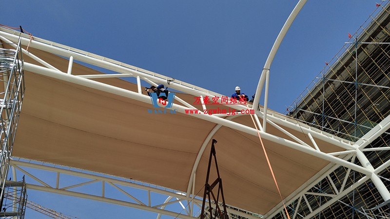 勞動最光榮，致敬一線工作者！