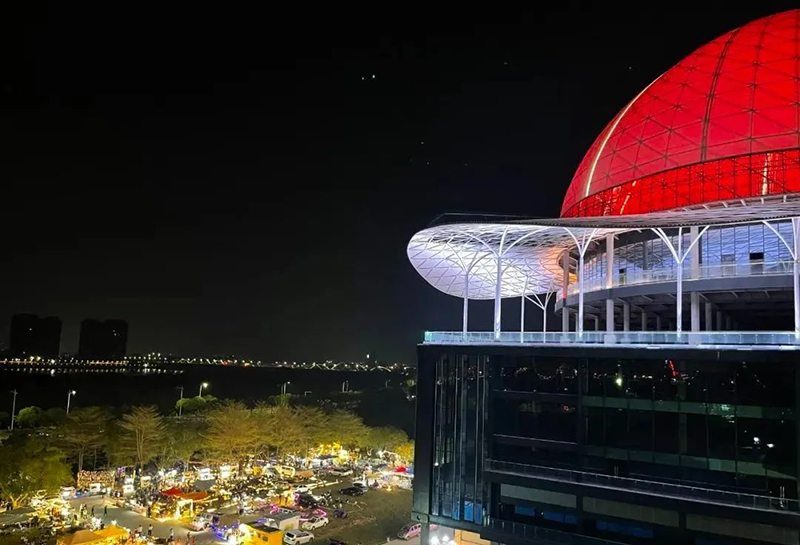 奇葩，好大一頂帽子