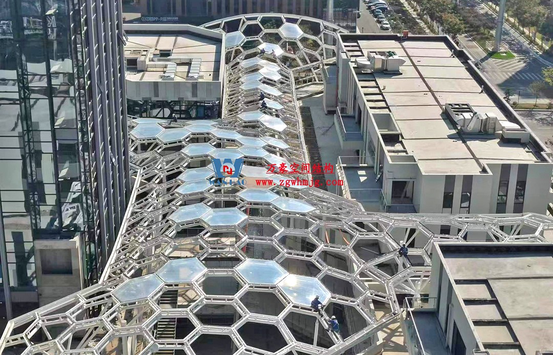 賦含夢(mèng)幻色彩的商業(yè)街膜結(jié)構(gòu)天幕，即將閃亮登場(chǎng)！