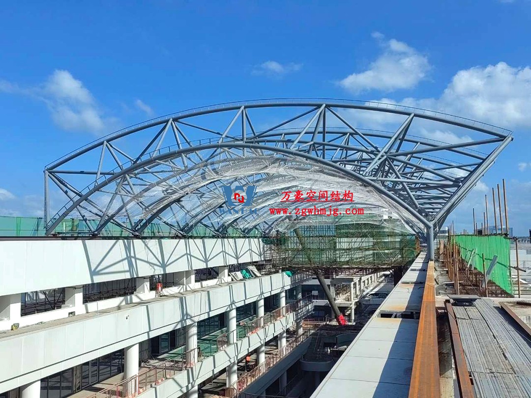 全力以赴高效推進(jìn)項(xiàng)目施工，高質(zhì)量完成建設(shè)任務(wù)