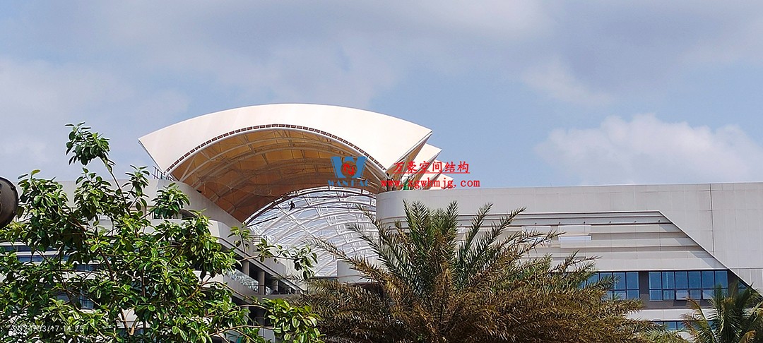 施工加速，這個(gè)PTFE膜結(jié)構(gòu)天幕即將完工！