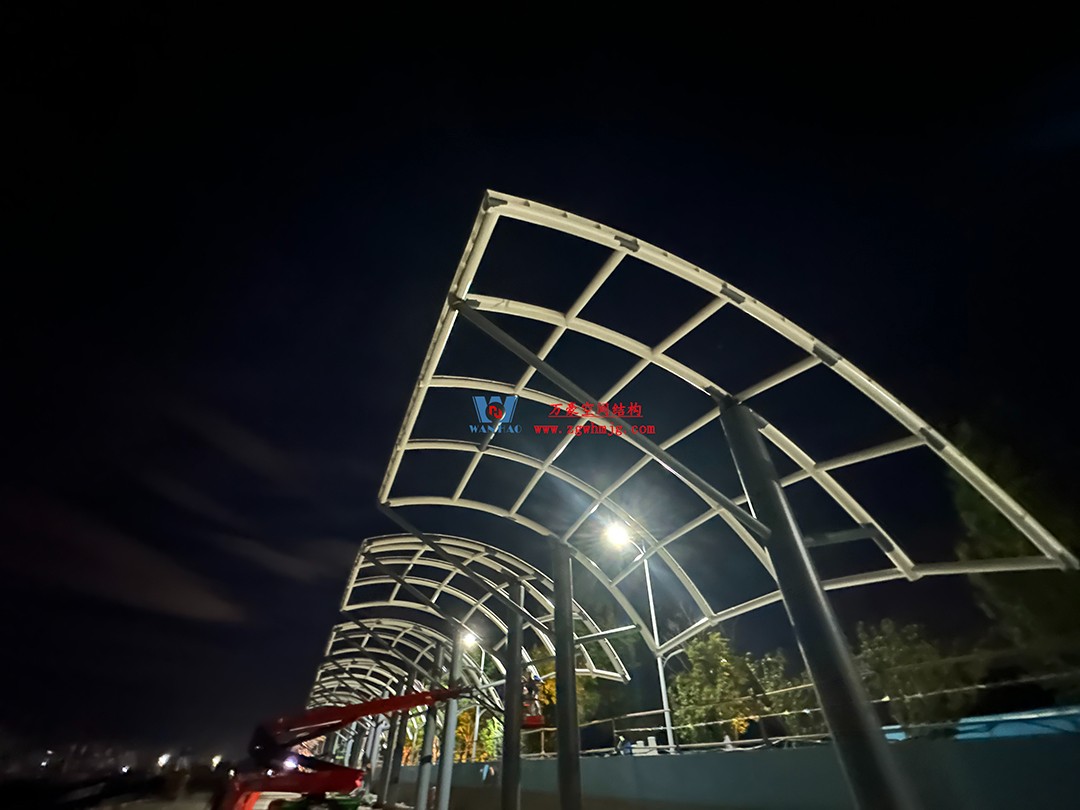 全面加速建設(shè)，創(chuàng)建優(yōu)質(zhì)精品工程