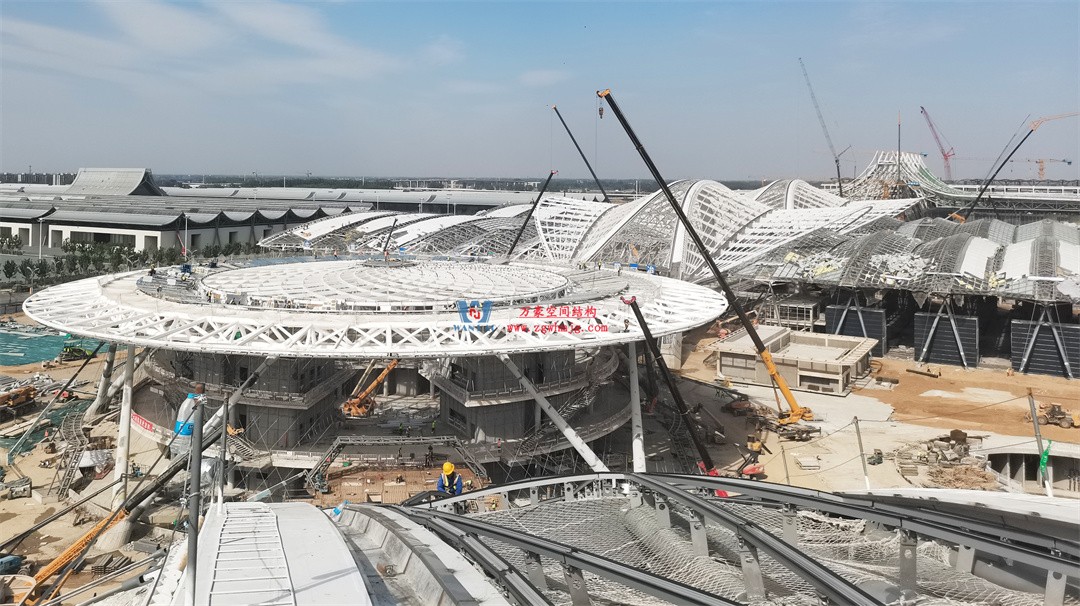 千帆競(jìng)發(fā)勢(shì)如虹｜中原國(guó)際會(huì)展中心膜結(jié)構(gòu)天幕攻堅(jiān)實(shí)錄，擎起中原會(huì)展新地標(biāo)！
