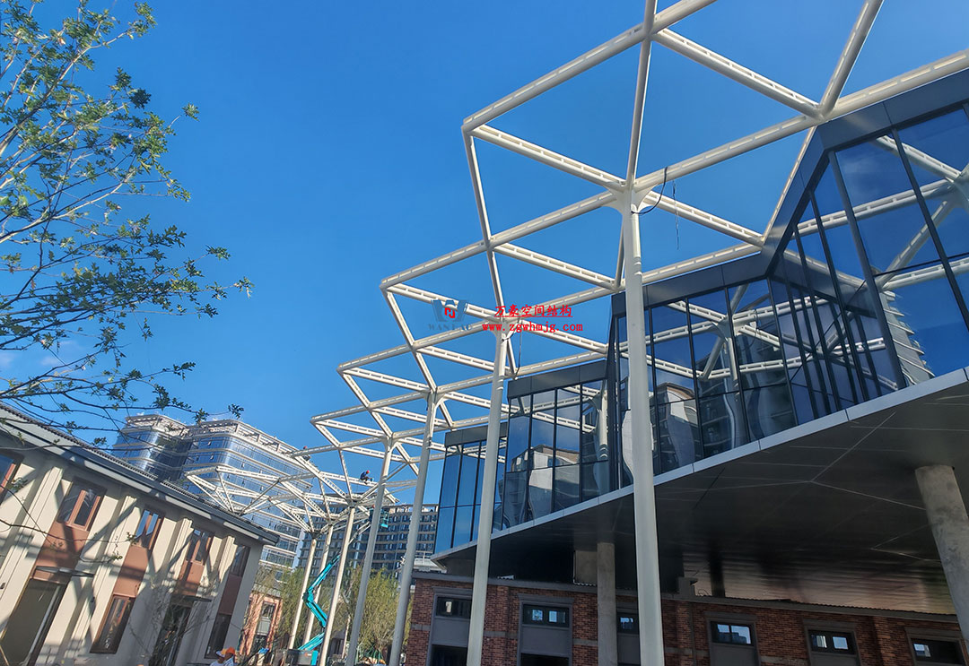 ETFE膜結(jié)構(gòu)景觀建筑:不止于“美”的建筑革命 ETFE膜結(jié)構(gòu)景觀建筑:不止于“美”的建筑革命