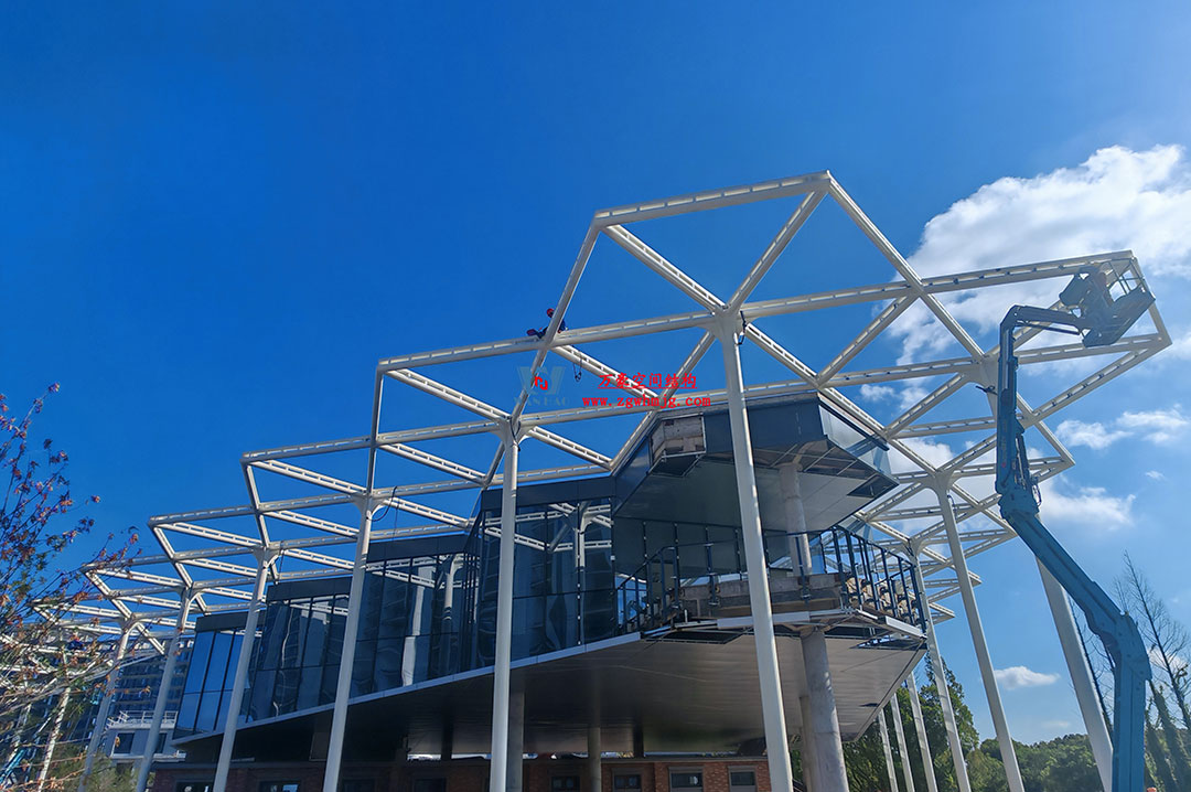 ETFE膜結(jié)構(gòu)景觀建筑:不止于“美”的建筑革命 ETFE膜結(jié)構(gòu)景觀建筑:不止于“美”的建筑革命